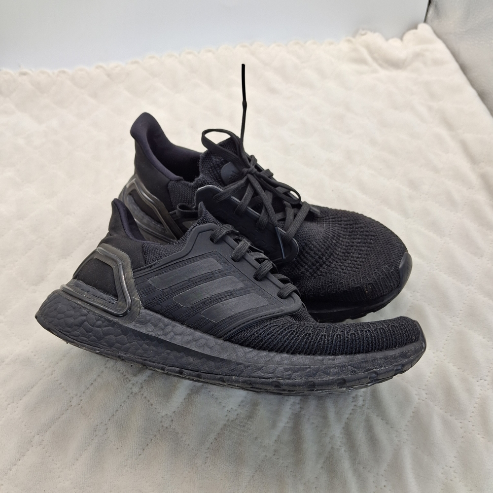 Women's Adidas Ultraboost 20 Running Shoes. Size: 7 - Picture 11 of 15